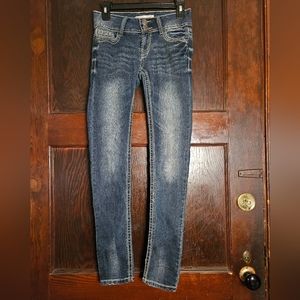 EUC No Boundaries Skinny Jeans - Size 3